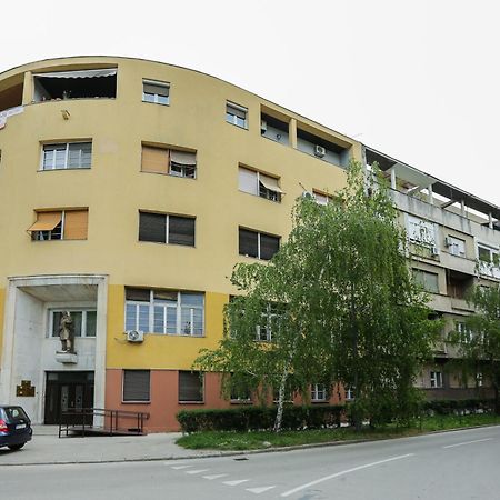 Studio Jasna Нови-Сад Экстерьер фото